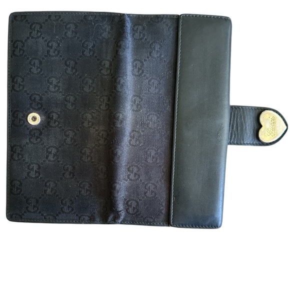 Vintage Gucci Black GG Wallet w/ Silver Heart Snap | Classic Designer Luxury - Picture 7 of 8